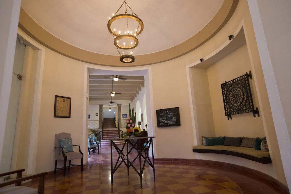 Hotel Mérida Exterior photo